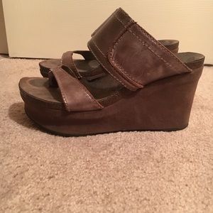 OTBT slide on wedges